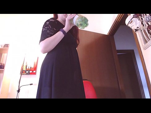 ❤️ Un schiavu sottumessu chì ama i mutandine brutte è luscious hè obligatu à masturbarsi dopu avè vistu stu video! ❤️ Super sex à co.pornpk.ru ☑