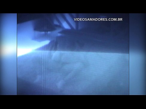 ❤️ U maritu filma a moglia chì scopa un vicinu è scopre chì hè un cornu ❤️ Super sex à co.pornpk.ru ☑